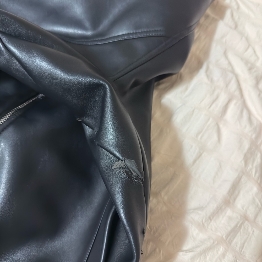 Wilfred Black Leather Jacket - Picture 4 of 6